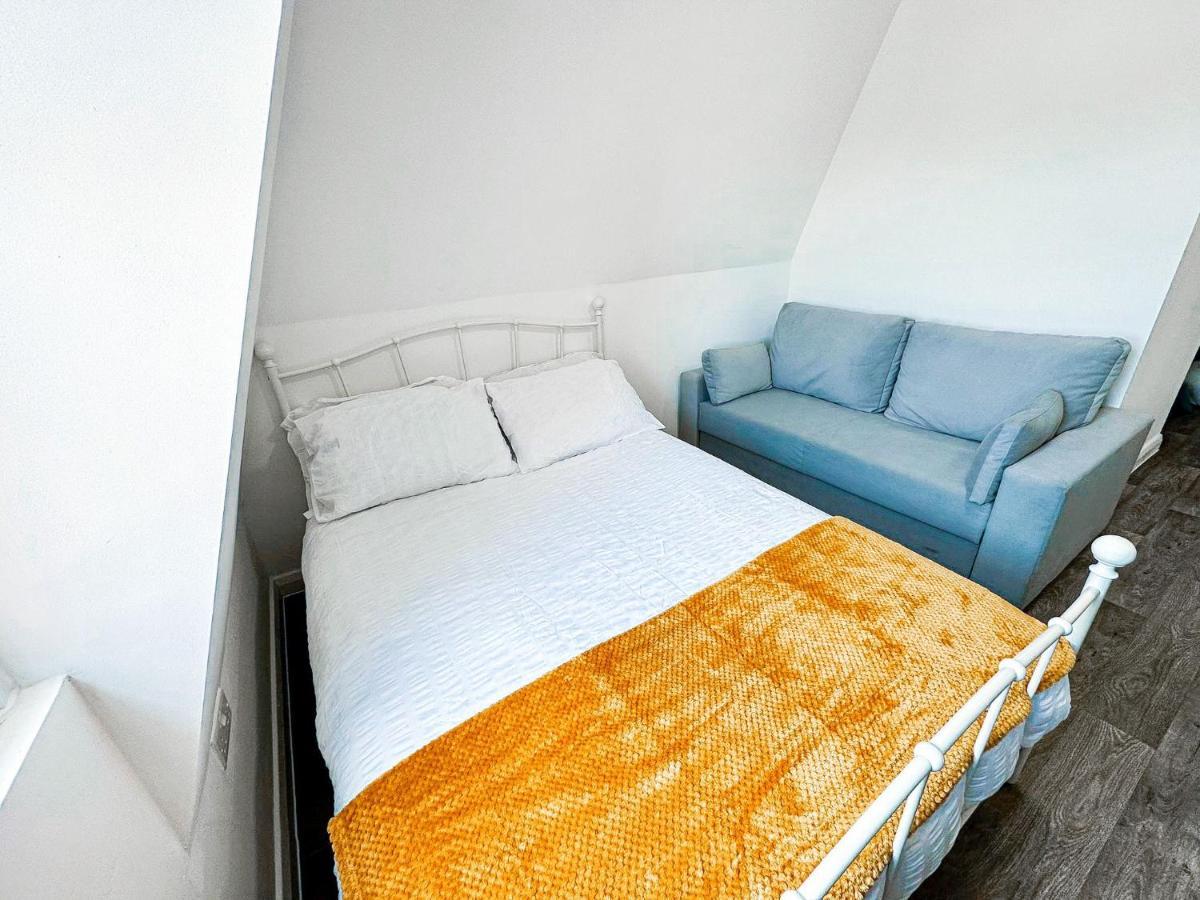 Lovely Studio Apartment Maidstone Kültér fotó